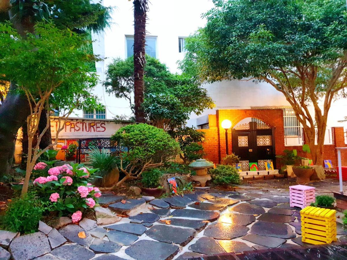 Gallery Family Hotel Мокпо Экстерьер фото
